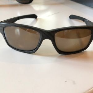 Individual pair of sunglasses